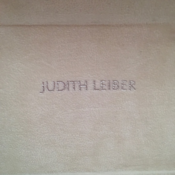 Judith Leiber Sunglasses - Picture 11 of 12